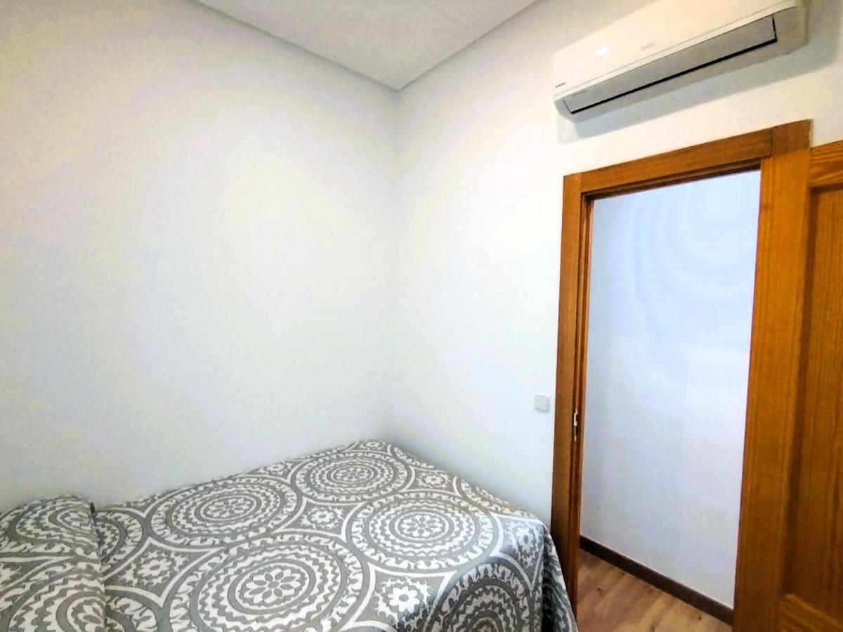 Puerta Del Sol - Apartamento Para 6 Madrid Buitenkant foto